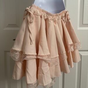 Lasini pink lace skirt with bow detail Size 3